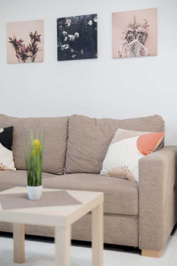 Leda Apartmanok By Bltn Siofok Exterior photo